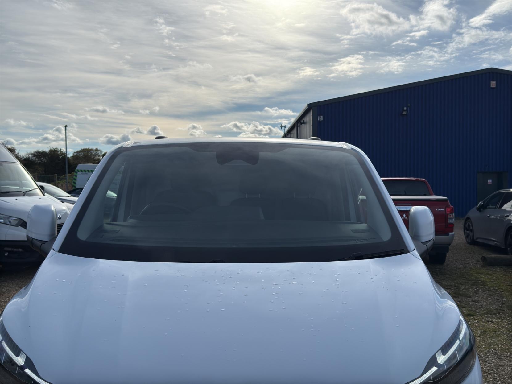 Ford Transit Custom 2.0 300 EcoBlue Limited Panel Van 5dr Diesel Manual L2 H1 Euro 6 (s/s) (136 ps)