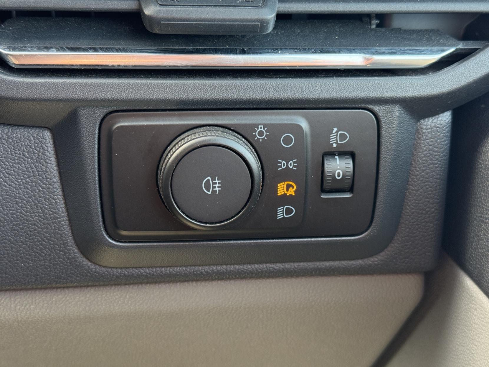 Ford Transit Custom 2.0 300 EcoBlue Limited Panel Van 5dr Diesel Manual L2 H1 Euro 6 (s/s) (136 ps)