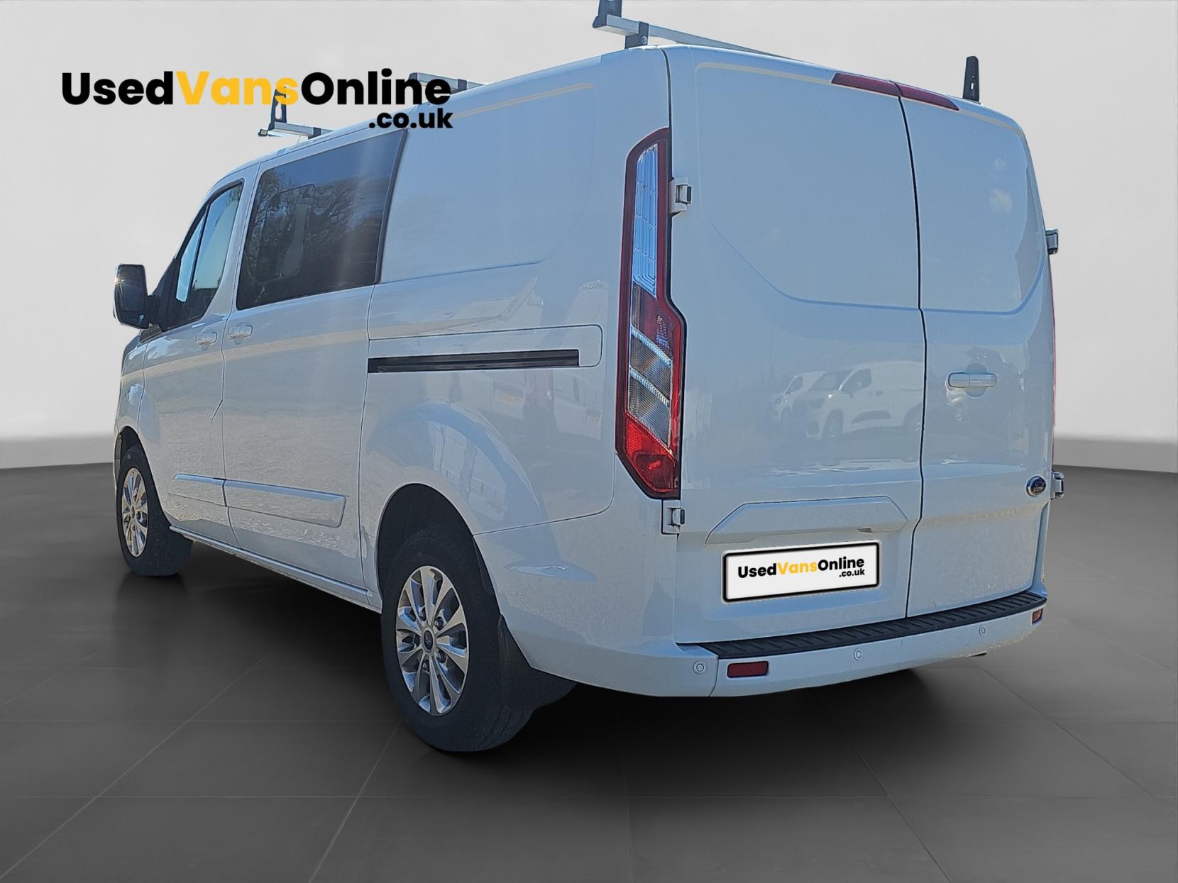 Ford Transit Custom 2.0 300 EcoBlue Limited Crew Van Double Cab 5dr Diesel Manual L1 H1 Euro 6 (6 Seat) (130 ps)