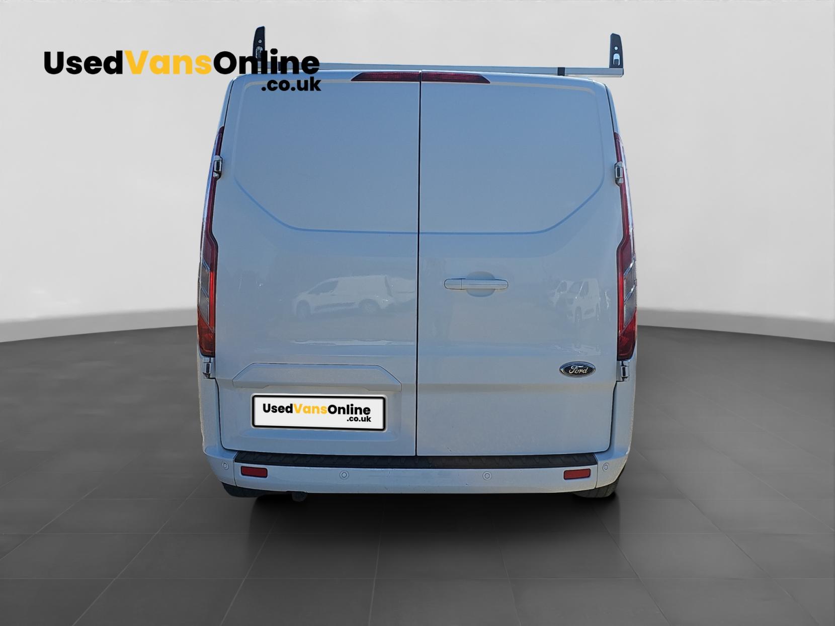 Ford Transit Custom 2.0 300 EcoBlue Limited Crew Van Double Cab 5dr Diesel Manual L1 H1 Euro 6 (6 Seat) (130 ps)