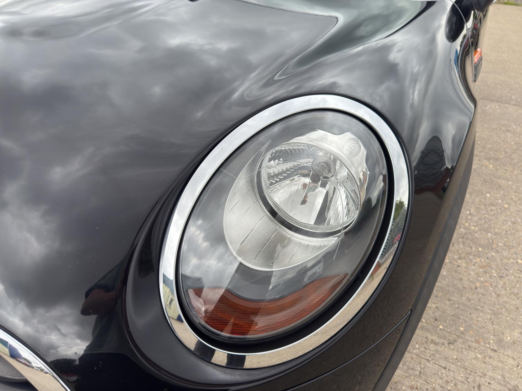 MINI Hatch 1.5 Cooper D Hatchback 5dr Diesel Auto Euro 6 (s/s) (116 ps)