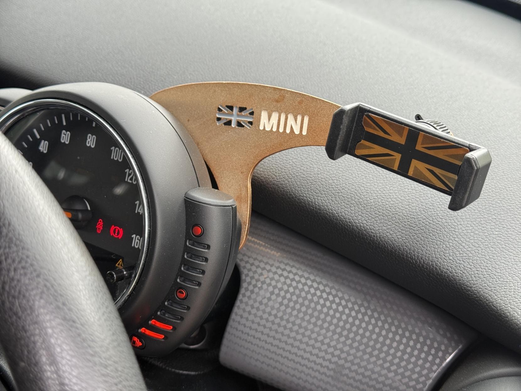 MINI Hatch 1.5 Cooper D Hatchback 5dr Diesel Auto Euro 6 (s/s) (116 ps)