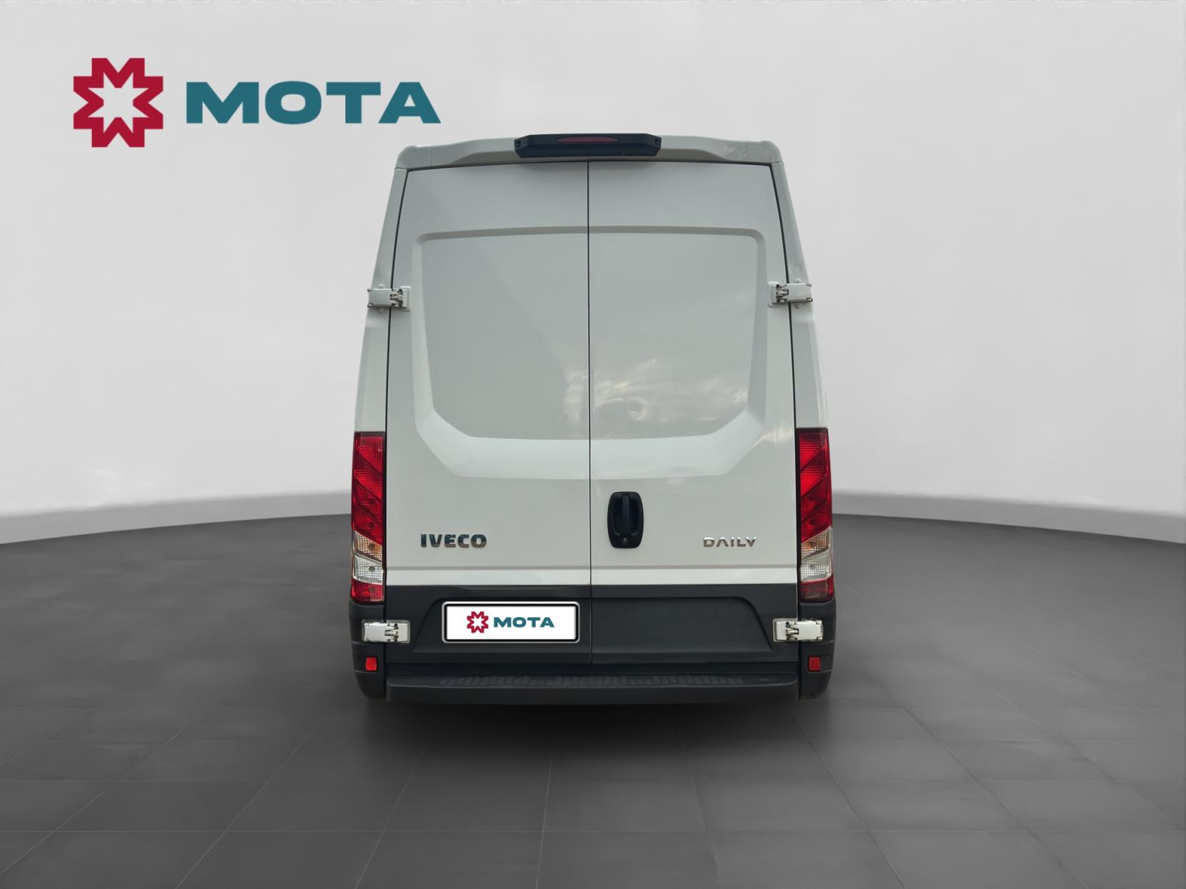 Iveco Daily 2.3 35S 3520L Panel Van LCV (2019 - )