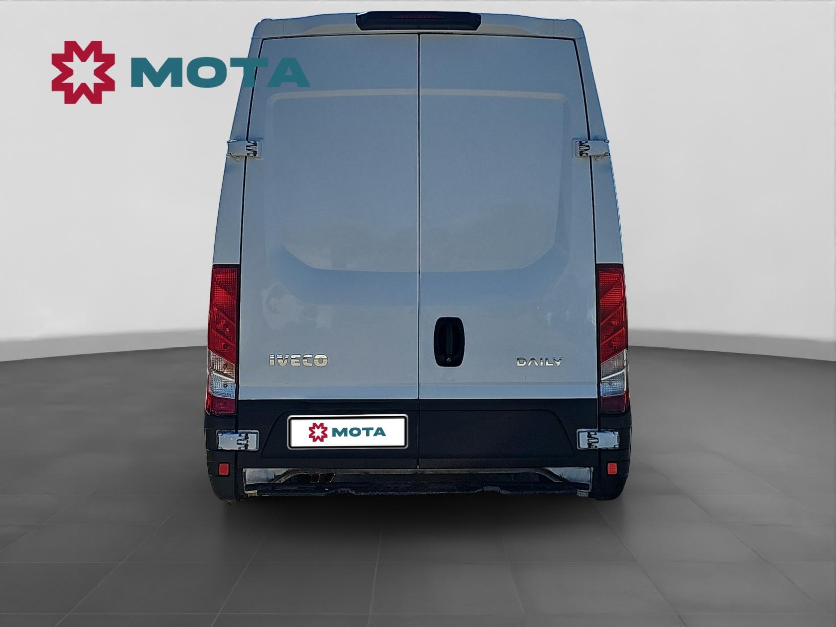 Iveco Daily 2.3 35S 3520L Panel Van LCV (2019 - )