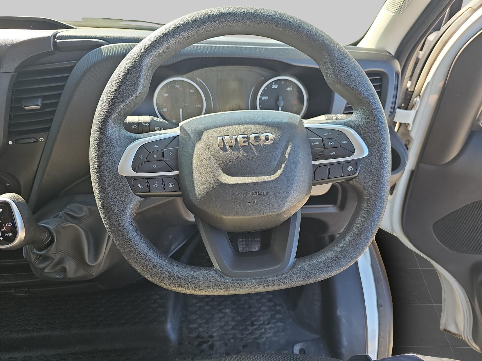 Iveco Daily 2.3 35S 3520L Panel Van LCV (2019 - )