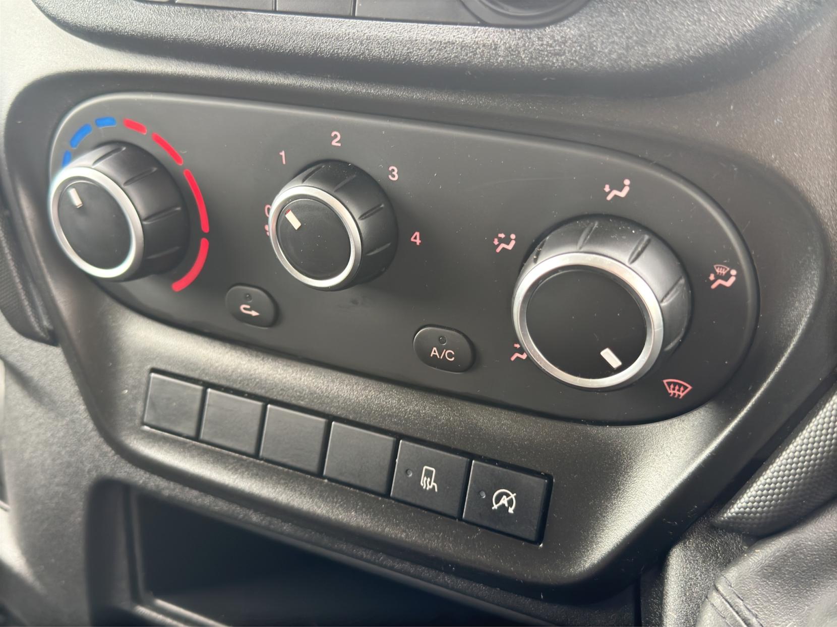 Iveco Daily 2.3 35S 3520L Panel Van LCV (2019 - )