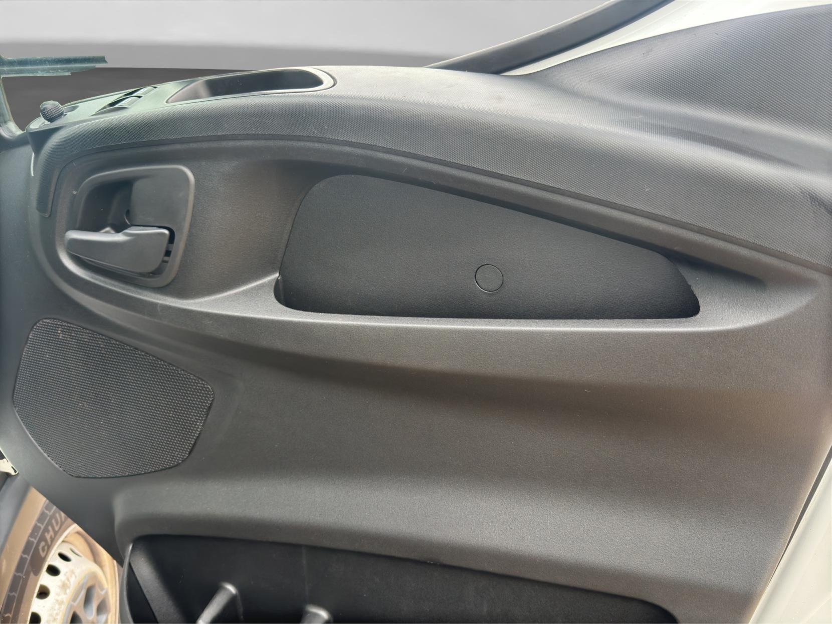 Iveco Daily 2.3 35S 3520L Panel Van LCV (2019 - )