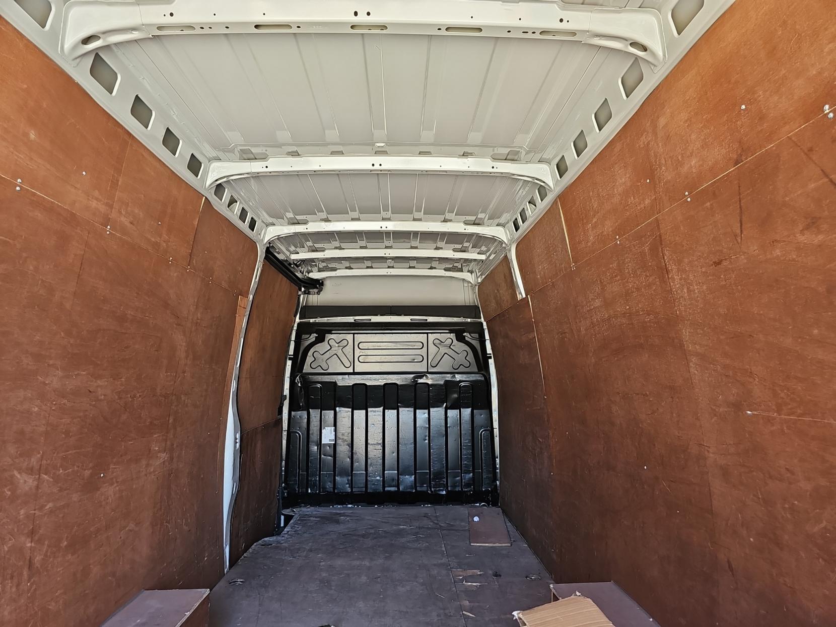 Iveco Daily 2.3 35S 3520L Panel Van LCV (2019 - )