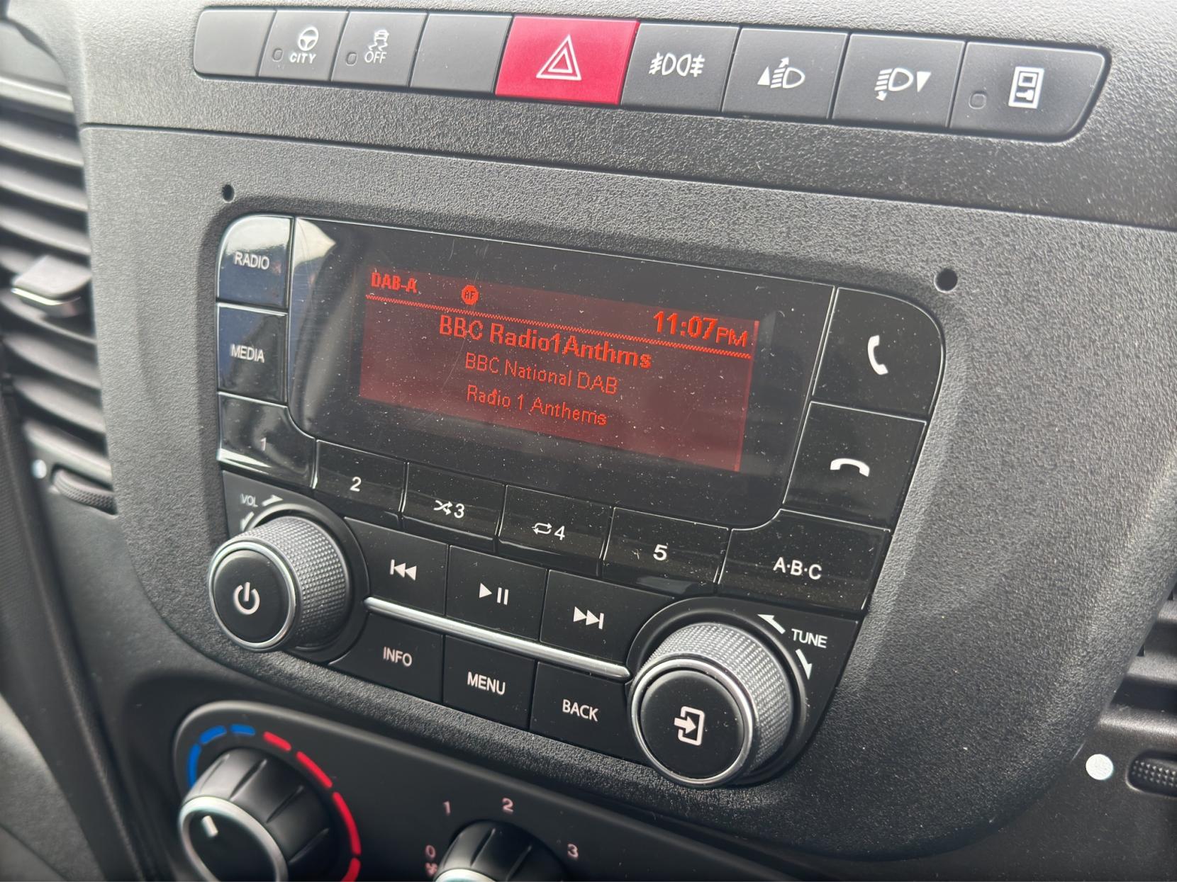 Iveco Daily 2.3 35S 3520L Panel Van LCV (2019 - )