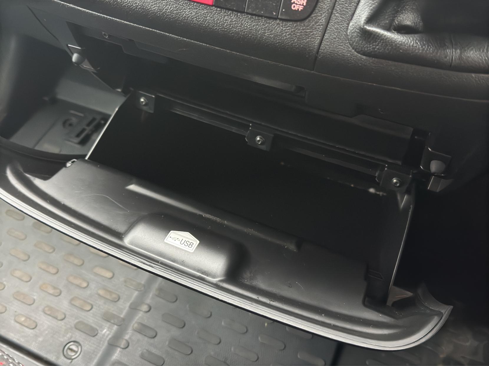 Peugeot Boxer 2.2 BlueHDi 335 Professional Panel Van 5dr Diesel Manual L3 H2 Euro 6 (s/s) (140 ps)