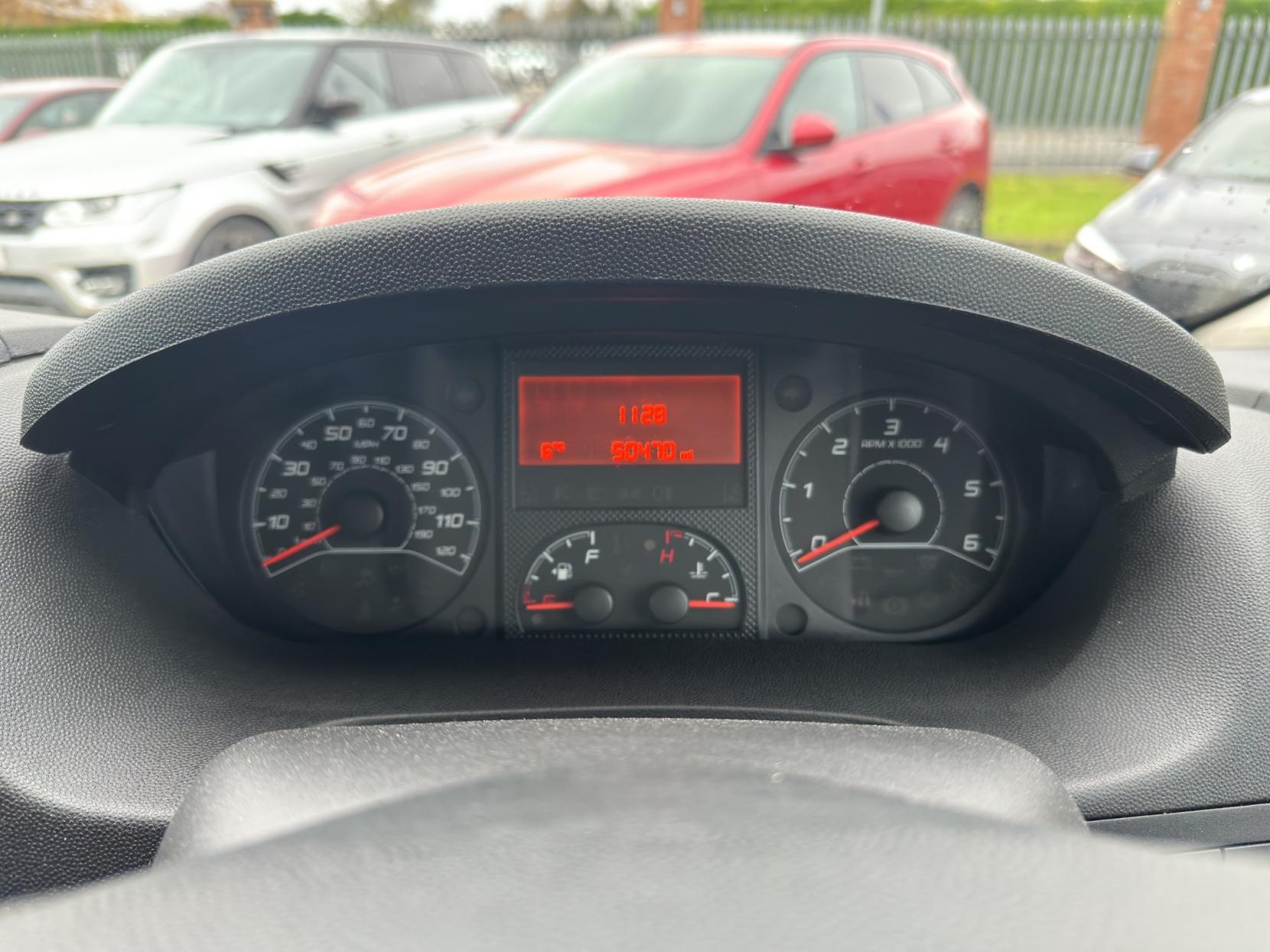 Peugeot Boxer 2.2 BlueHDi 335 Professional Panel Van 5dr Diesel Manual L3 H2 Euro 6 (s/s) (140 ps)