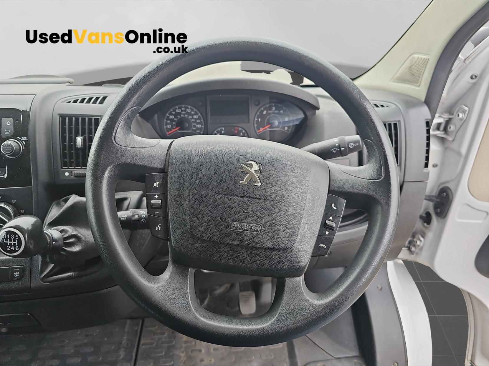 Peugeot Boxer 2.2 BlueHDi 335 Professional Panel Van 5dr Diesel Manual L2 H2 Euro 6 (s/s) (140 ps)