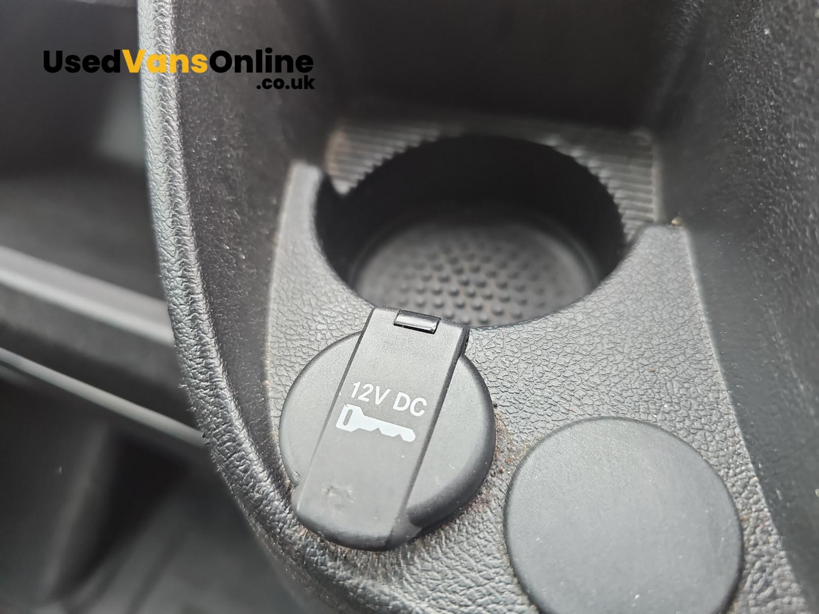 Peugeot Boxer 2.2 BlueHDi 335 Professional Panel Van 5dr Diesel Manual L2 H2 Euro 6 (s/s) (140 ps)
