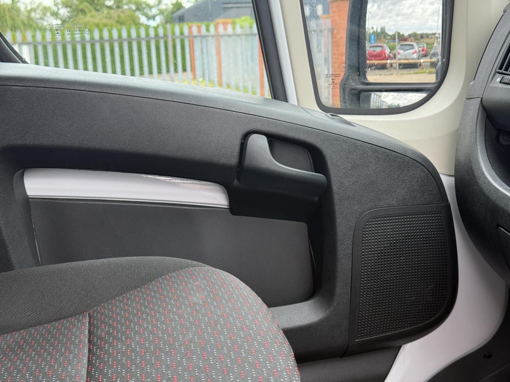 Vauxhall Movano 2.2 CDTi 3500 BiTurbo Dynamic Panel Van 5dr Diesel Manual FWD L2 H2 Euro 6 (s/s) (140 ps)