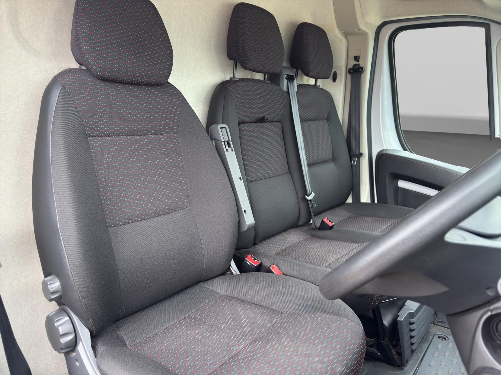 Vauxhall Movano 2.2 CDTi 3500 BiTurbo Dynamic Panel Van 5dr Diesel Manual FWD L2 H2 Euro 6 (s/s) (140 ps)