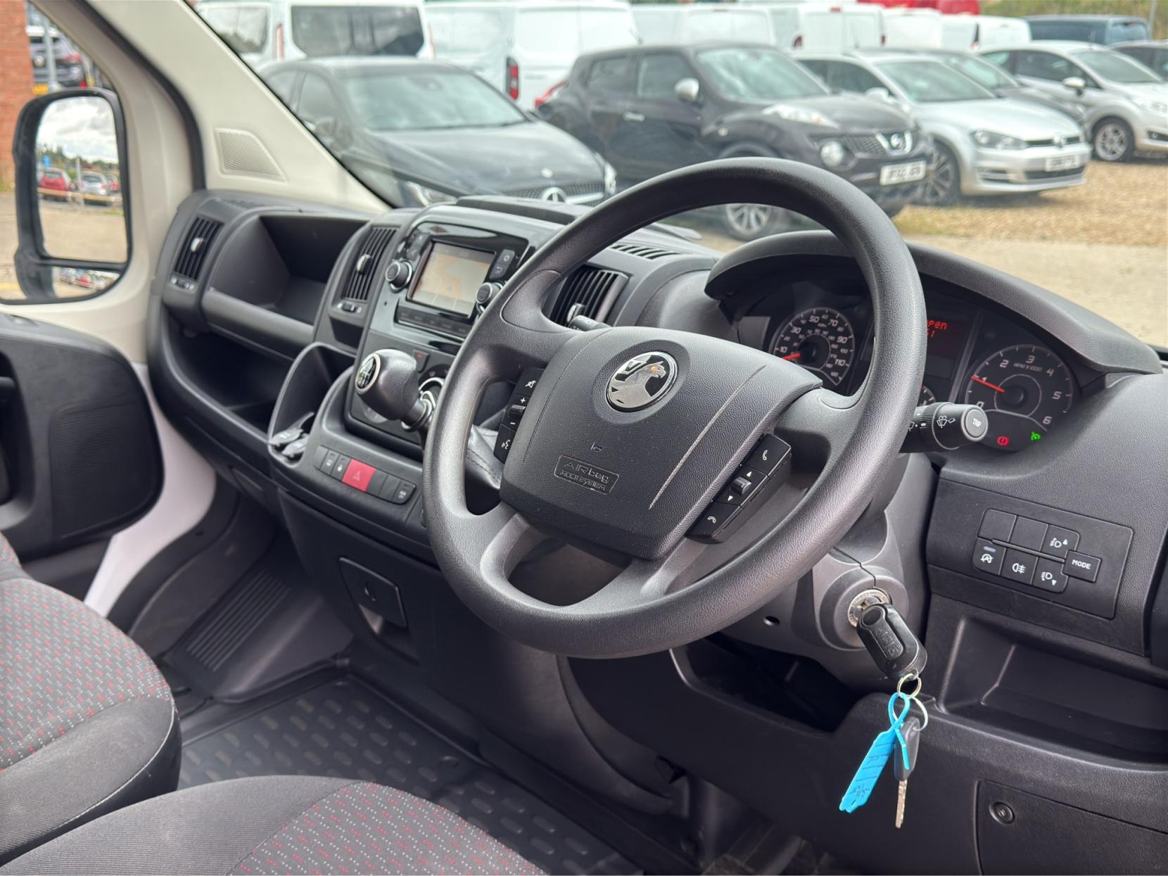 Vauxhall Movano 2.2 CDTi 3500 BiTurbo Dynamic Panel Van 5dr Diesel Manual FWD L2 H2 Euro 6 (s/s) (140 ps)