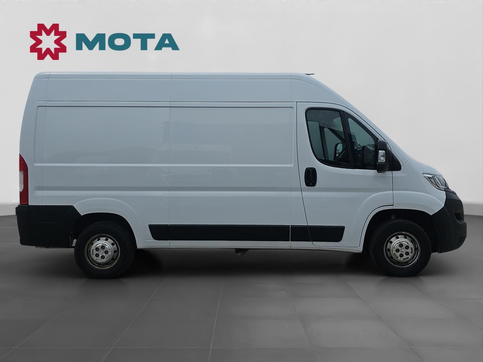 Vauxhall Movano 2.2 CDTi 3500 BiTurbo Dynamic Panel Van 5dr Diesel Manual FWD L2 H2 Euro 6 (s/s) (140 ps)