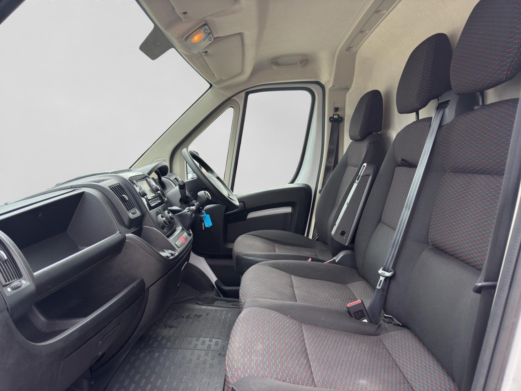 Vauxhall Movano 2.2 CDTi 3500 BiTurbo Dynamic Panel Van 5dr Diesel Manual FWD L2 H2 Euro 6 (s/s) (140 ps)