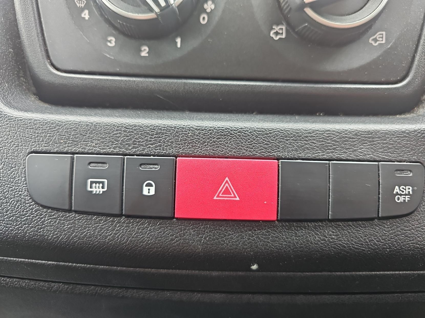 Vauxhall Movano 2.2 CDTi 3500 BiTurbo Dynamic Panel Van 5dr Diesel Manual FWD L2 H2 Euro 6 (s/s) (140 ps)
