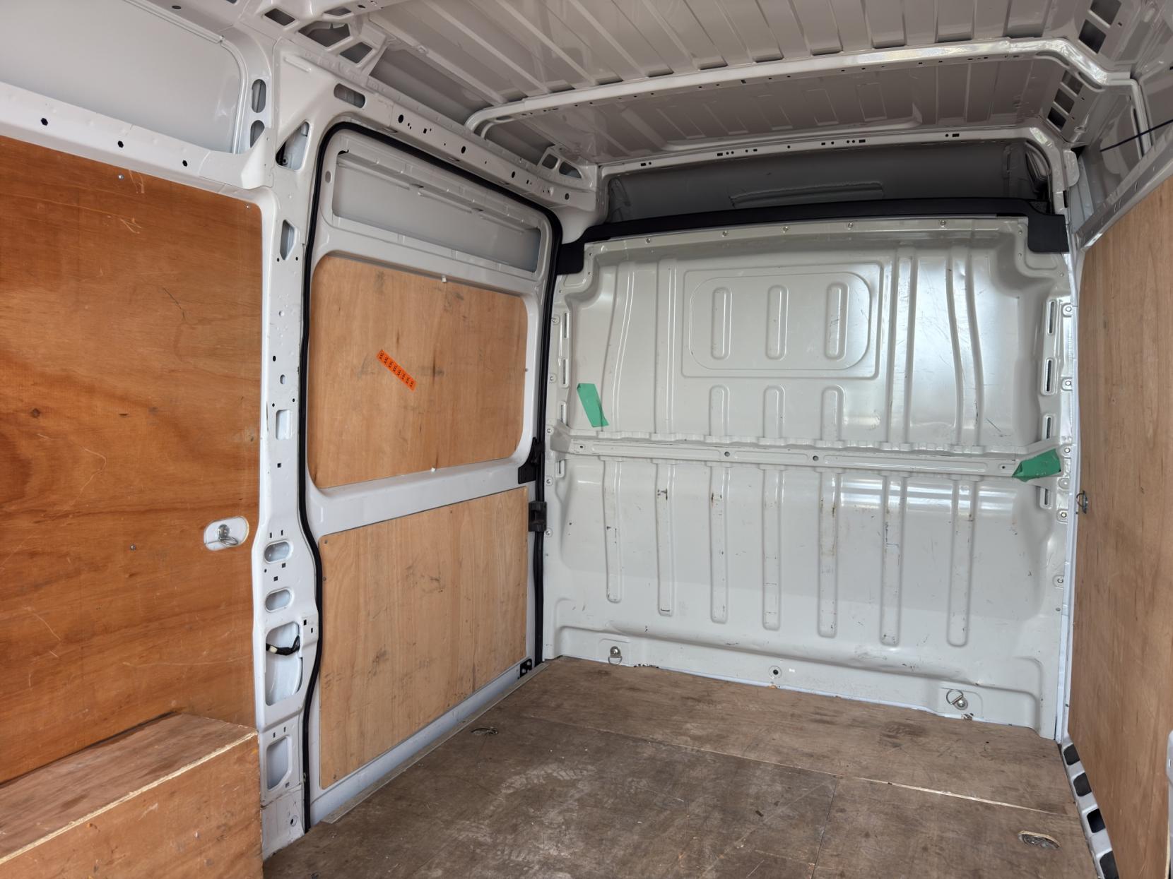 Vauxhall Movano 2.2 CDTi 3500 BiTurbo Dynamic Panel Van 5dr Diesel Manual FWD L2 H2 Euro 6 (s/s) (140 ps)