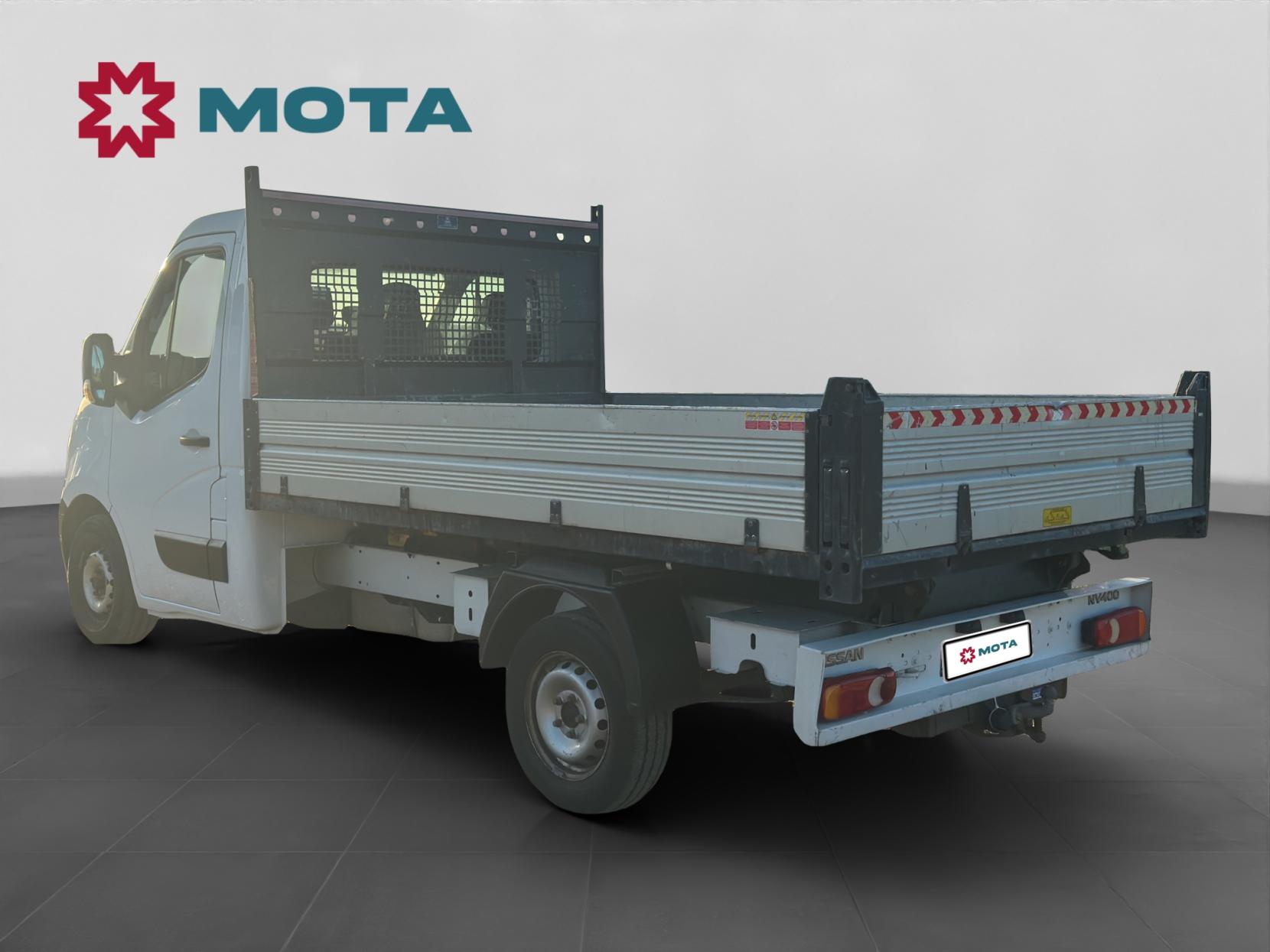 Nissan NV400 2.3 dCi 35 E Tipper 2dr Diesel Manual FWD L2 Euro 6 (130 ps)