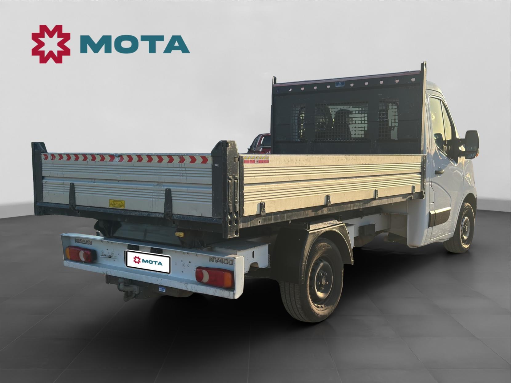 Nissan NV400 2.3 dCi 35 E Tipper 2dr Diesel Manual FWD L2 Euro 6 (130 ps)