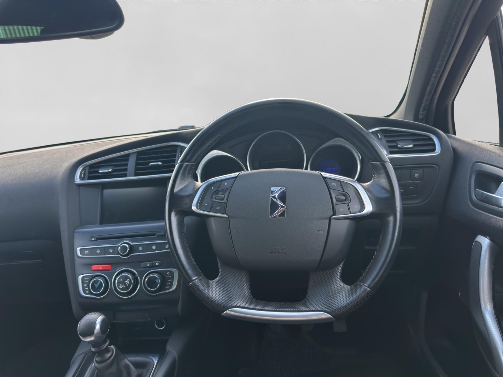 DS AUTOMOBILES DS 4 1.6 BlueHDi Prestige Hatchback 5dr Diesel Manual Euro 6 (s/s) (120 ps)