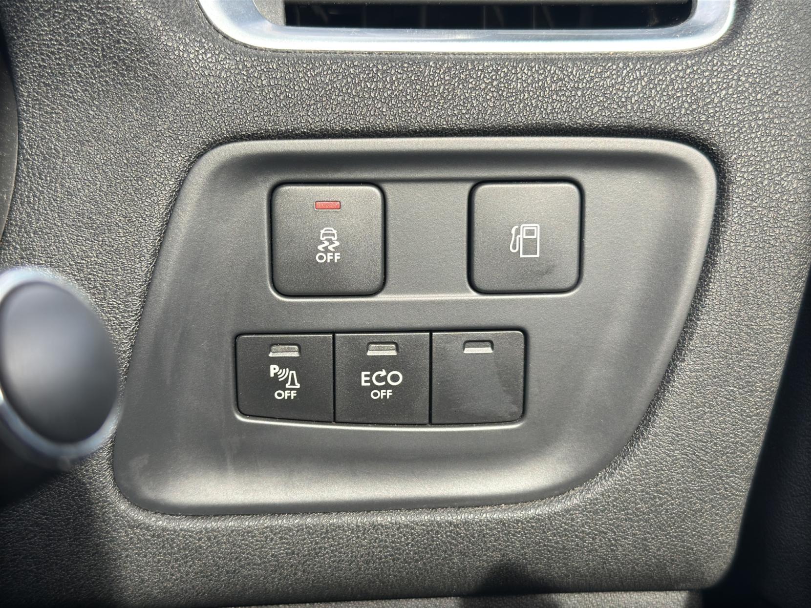 DS AUTOMOBILES DS 4 1.6 BlueHDi Prestige Hatchback 5dr Diesel Manual Euro 6 (s/s) (120 ps)