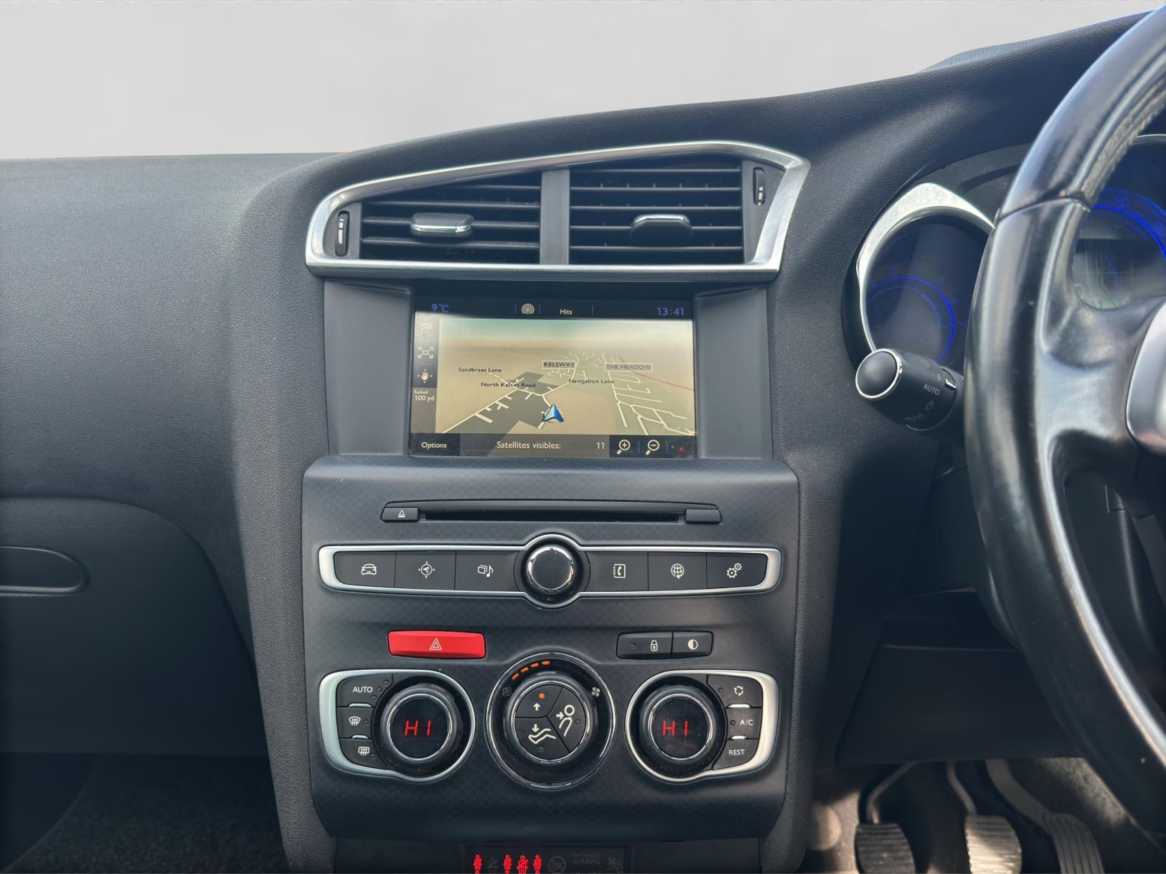 DS AUTOMOBILES DS 4 1.6 BlueHDi Prestige Hatchback 5dr Diesel Manual Euro 6 (s/s) (120 ps)