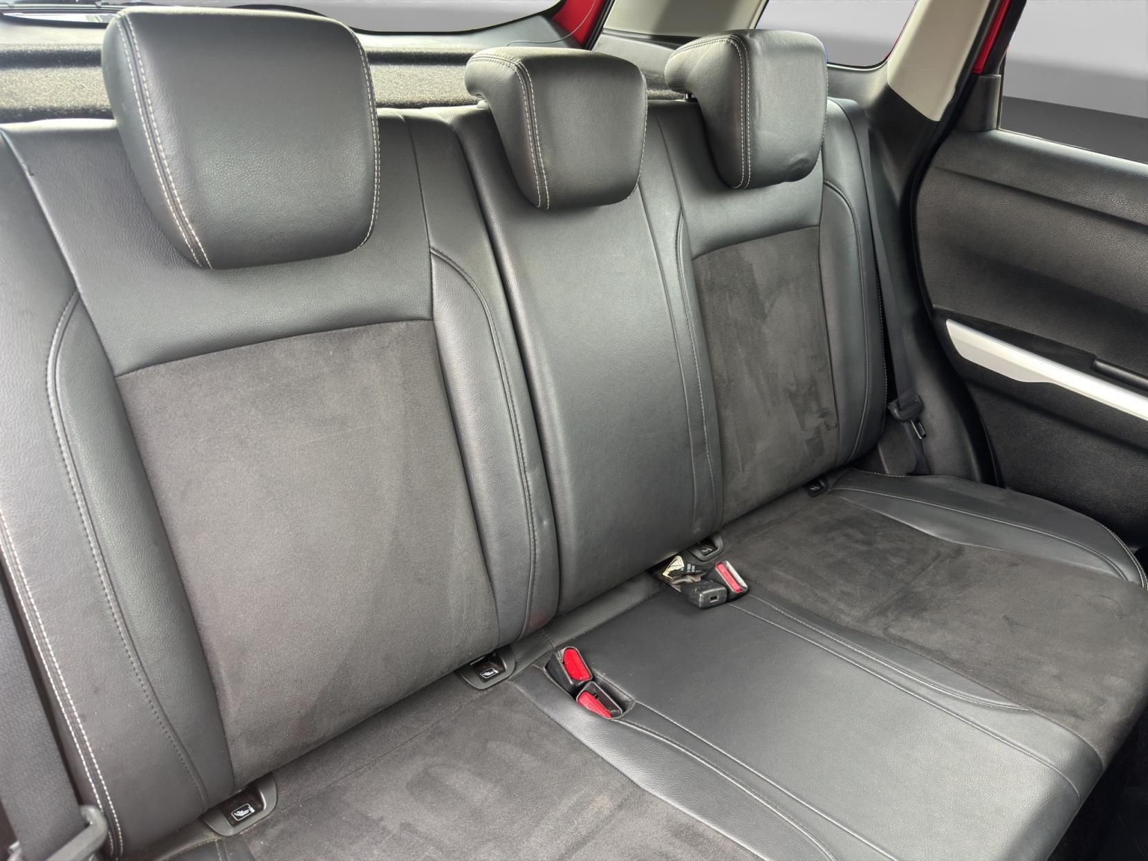 Suzuki Vitara 1.6 DDiS SZ5 SUV 5dr Diesel Manual Euro 6 (s/s) (120 ps)