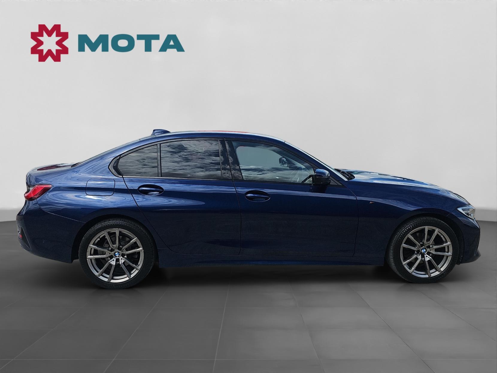 BMW 3 Series 2.0 320d Sport Saloon 4dr Diesel Auto xDrive Euro 6 (s/s) (190 ps)