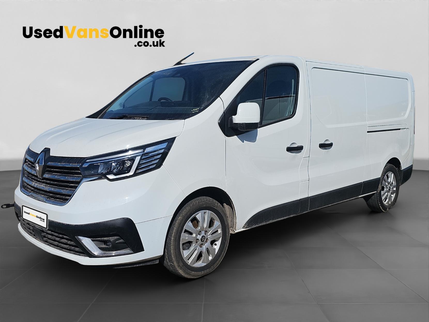 Renault Trafic 2.0 dCi Blue 30 Sport Panel Van 5dr Diesel Manual LWB Euro 6 (s/s) (130 ps)