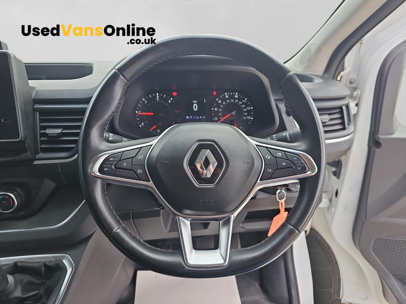 Renault Trafic 2.0 dCi Blue 30 Sport Panel Van 5dr Diesel Manual LWB Euro 6 (s/s) (130 ps)