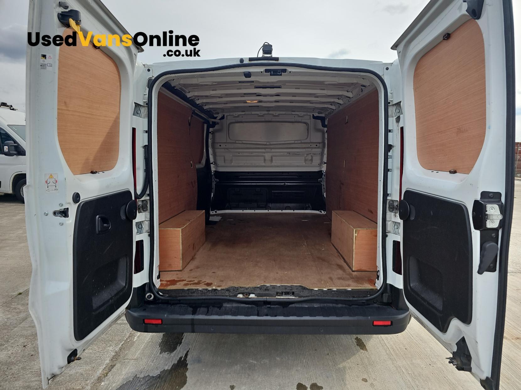 Renault Trafic 2.0 dCi Blue 30 Sport Panel Van 5dr Diesel Manual LWB Euro 6 (s/s) (130 ps)