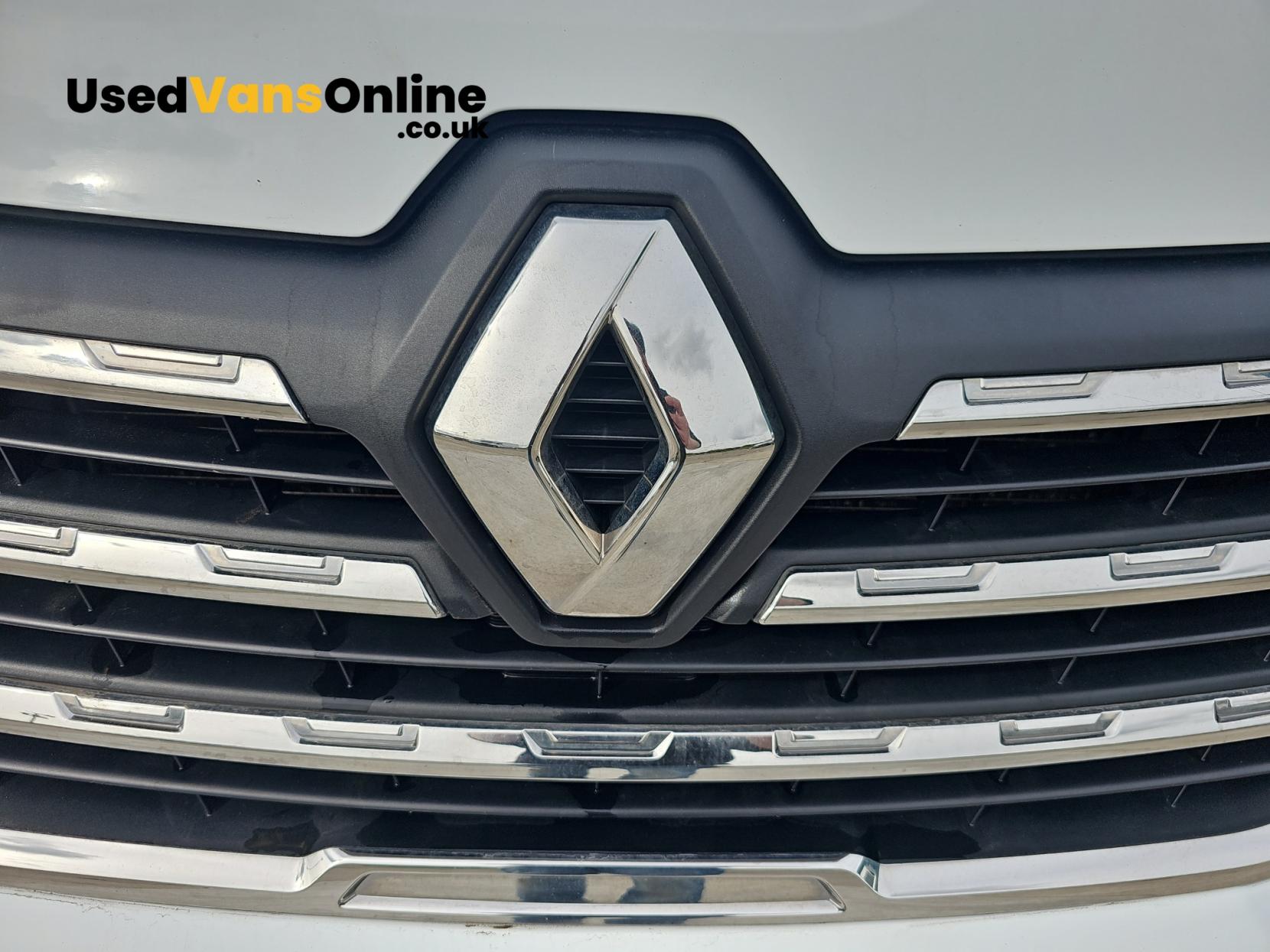 Renault Trafic 2.0 dCi Blue 30 Sport Panel Van 5dr Diesel Manual LWB Euro 6 (s/s) (130 ps)