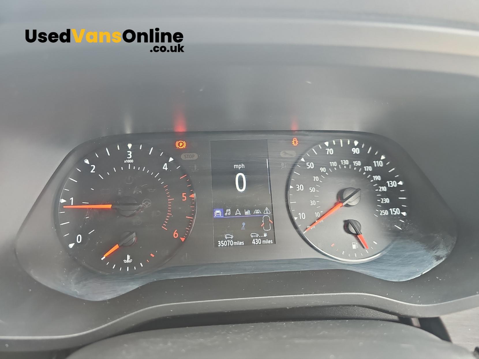 Renault Trafic 2.0 dCi Blue 30 Sport Panel Van 5dr Diesel Manual LWB Euro 6 (s/s) (130 ps)