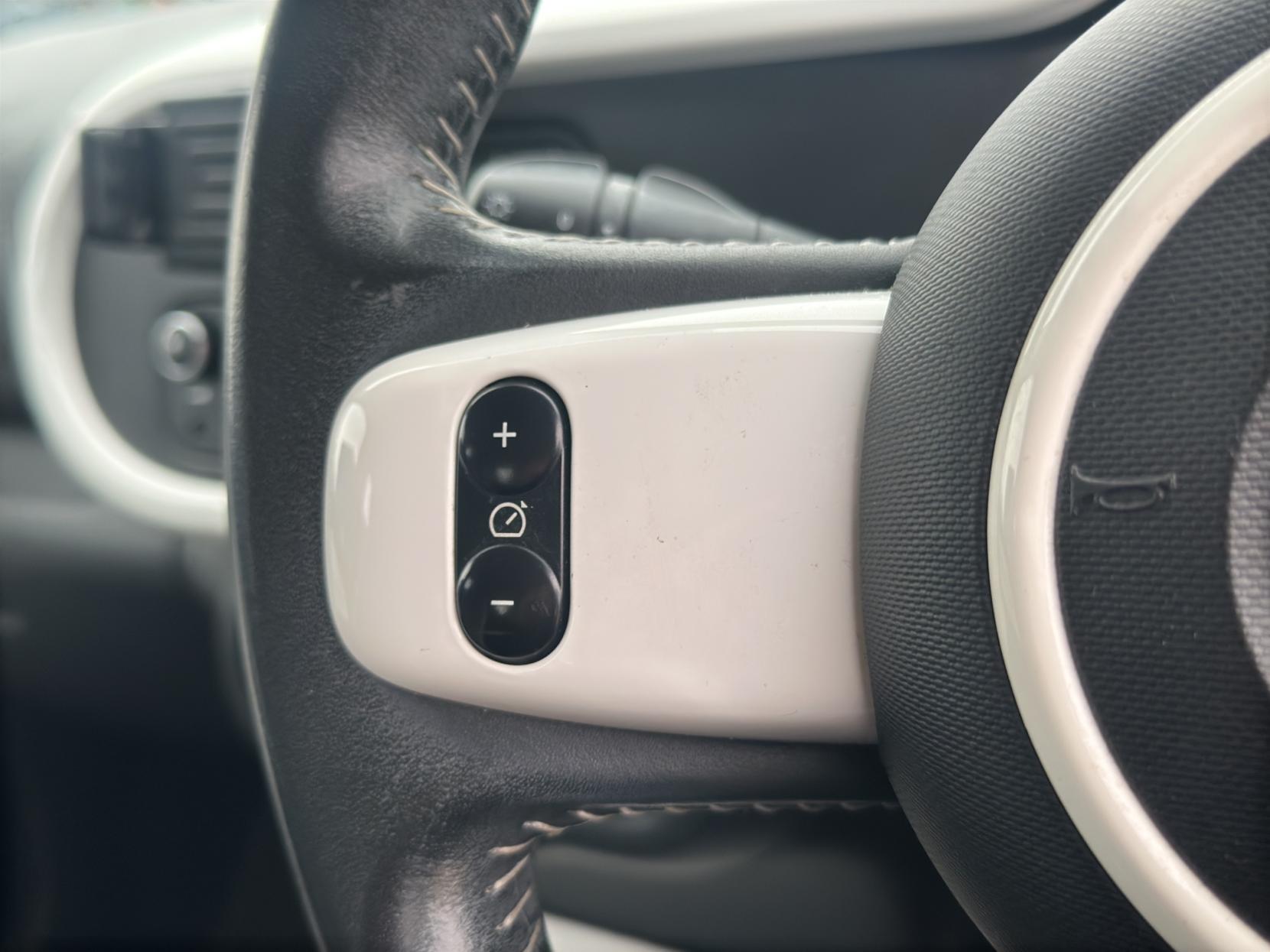 Renault Twingo 0.9 TCe ENERGY Dynamique Hatchback 5dr Petrol Manual Euro 6 (s/s) (90 ps)