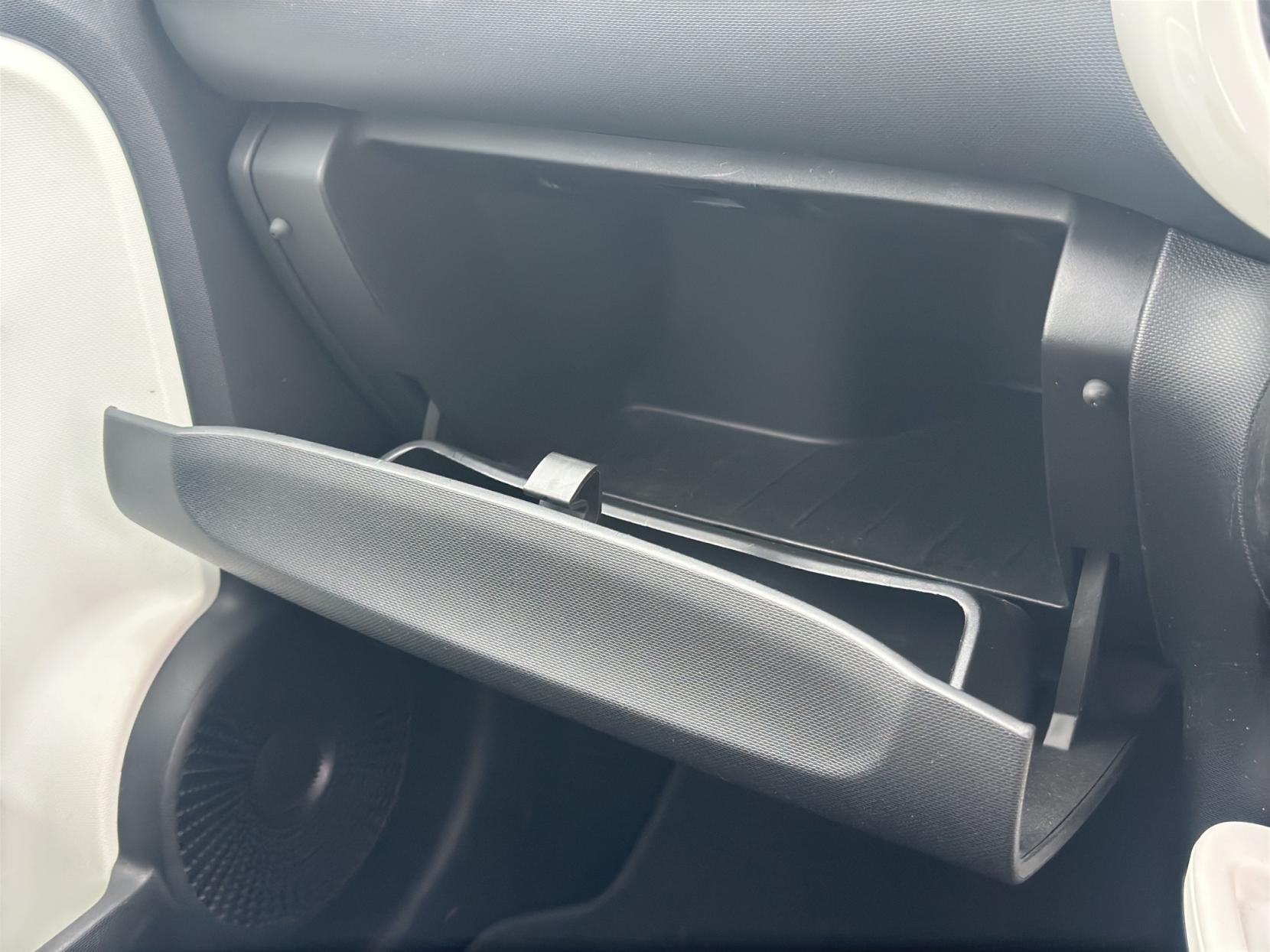 Renault Twingo 0.9 TCe ENERGY Dynamique Hatchback 5dr Petrol Manual Euro 6 (s/s) (90 ps)