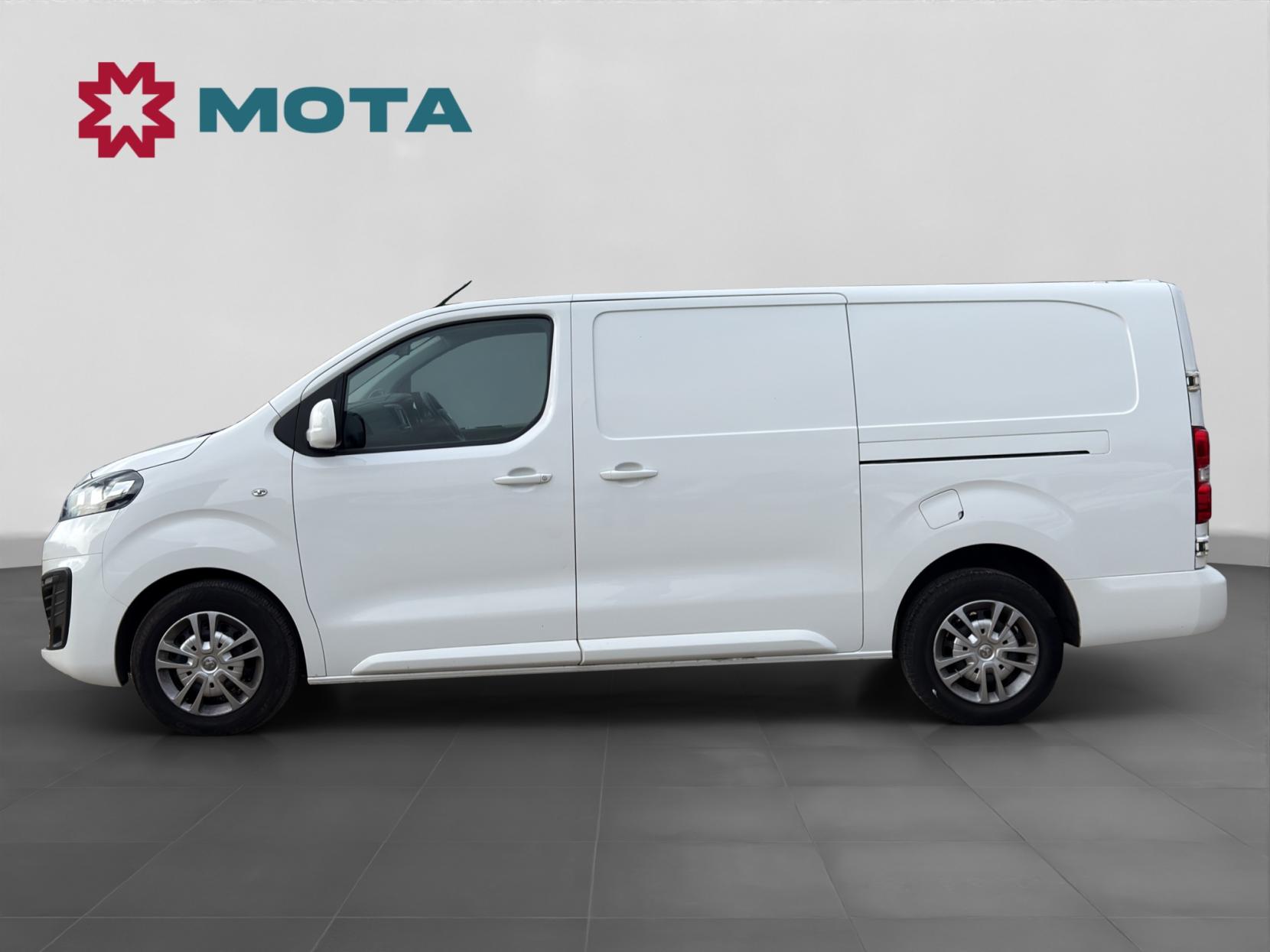 Vauxhall Vivaro 1.5 Turbo D 2900 Sportive Panel Van 5dr Diesel Manual L2 H1 Euro 6 (s/s) (100 ps)