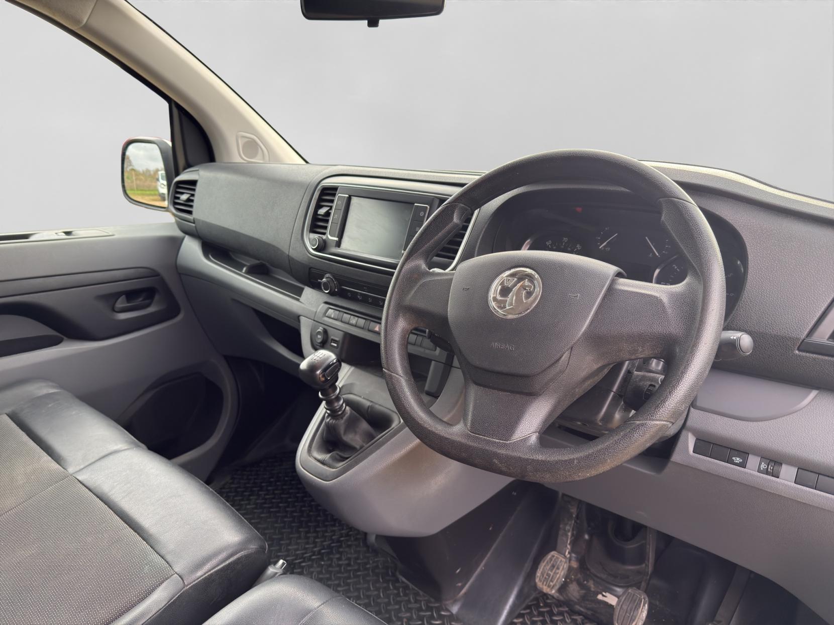 Vauxhall Vivaro 1.5 Turbo D 2900 Sportive Panel Van 5dr Diesel Manual L2 H1 Euro 6 (s/s) (100 ps)