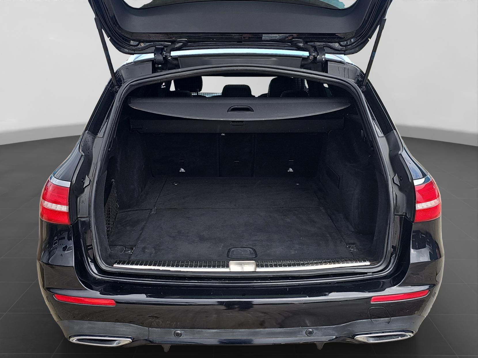 Mercedes-Benz E Class 2.0 E220d AMG Line (Premium) Estate 5dr Diesel G-Tronic+ Euro 6 (s/s) (194 ps)