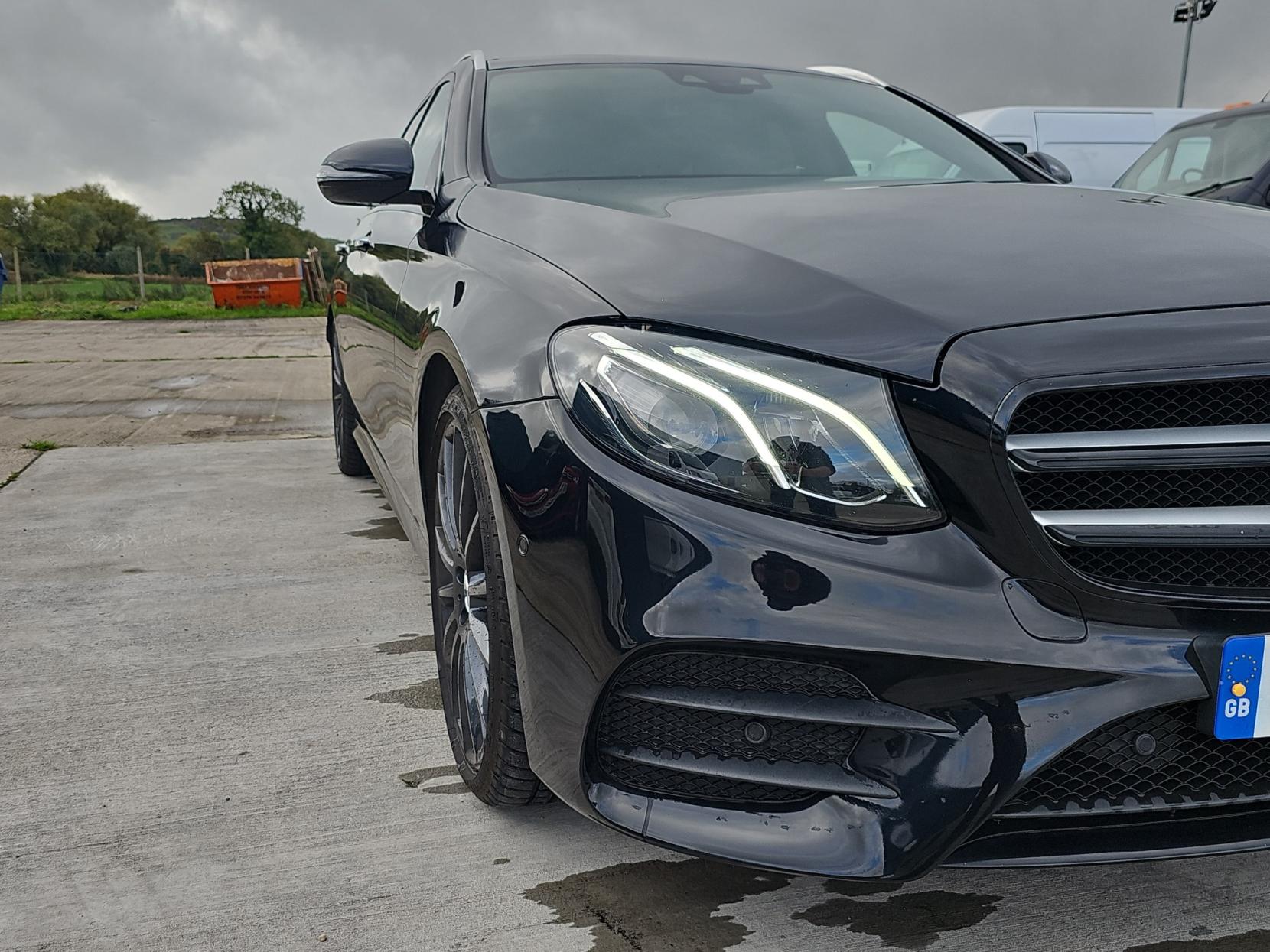 Mercedes-Benz E Class 2.0 E220d AMG Line (Premium) Estate 5dr Diesel G-Tronic+ Euro 6 (s/s) (194 ps)