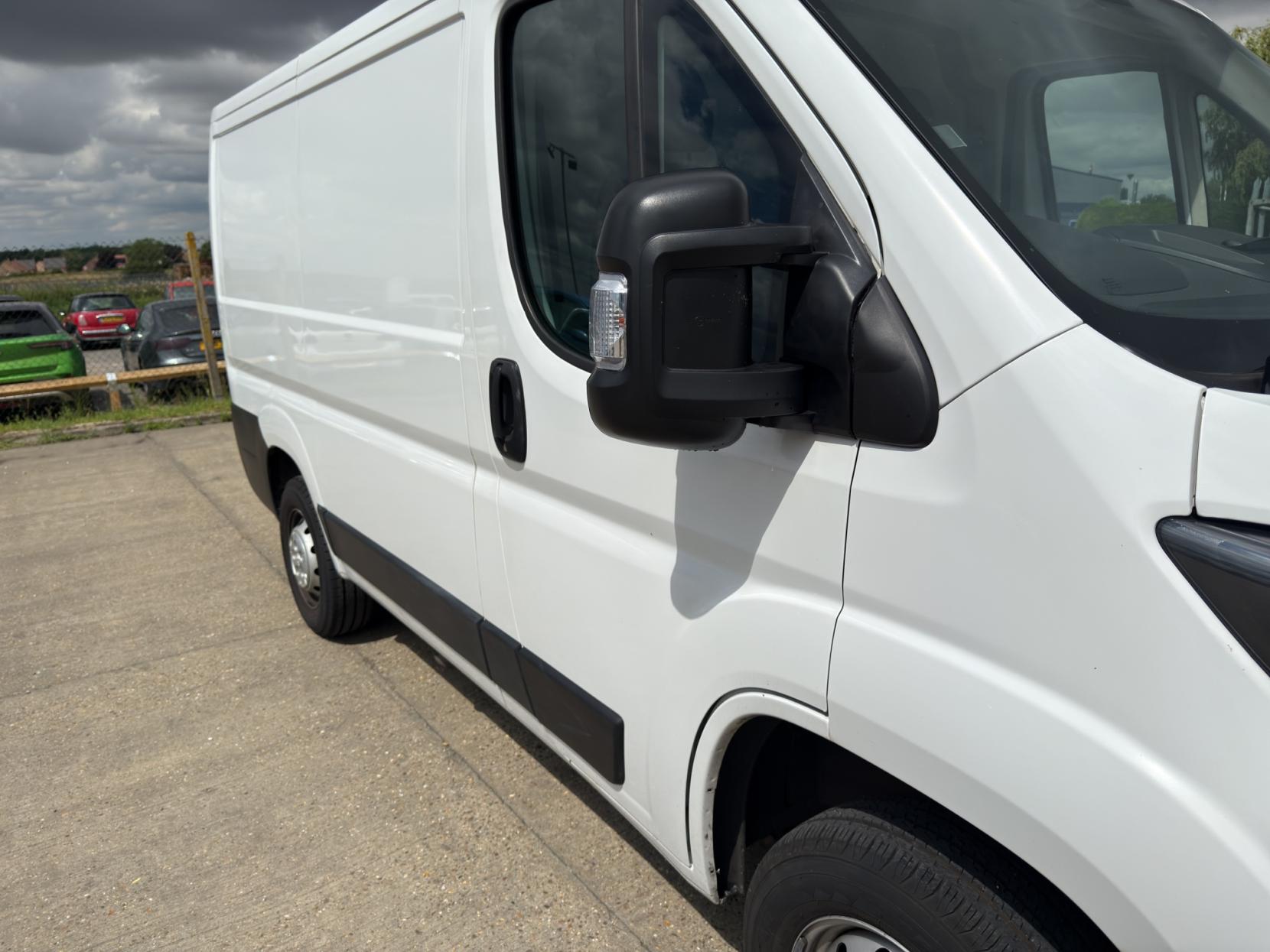 Peugeot Boxer 2.2 BlueHDi 333 Professional Panel Van 5dr Diesel Manual L1 H1 Euro 6 (s/s) (120 ps)