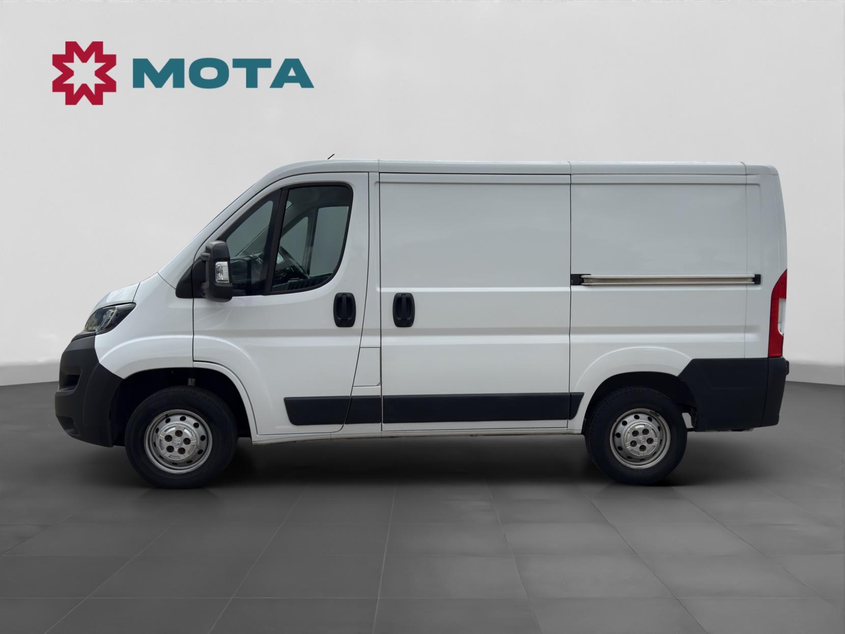 Peugeot Boxer 2.2 BlueHDi 333 Professional Panel Van 5dr Diesel Manual L1 H1 Euro 6 (s/s) (120 ps)