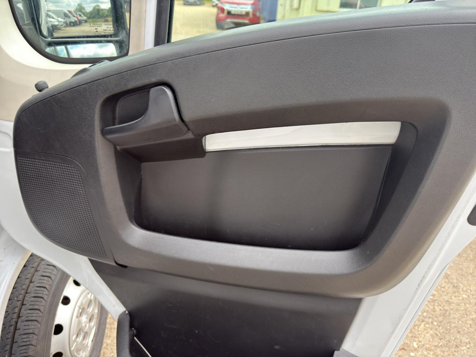 Peugeot Boxer 2.2 BlueHDi 333 Professional Panel Van 5dr Diesel Manual L1 H1 Euro 6 (s/s) (120 ps)