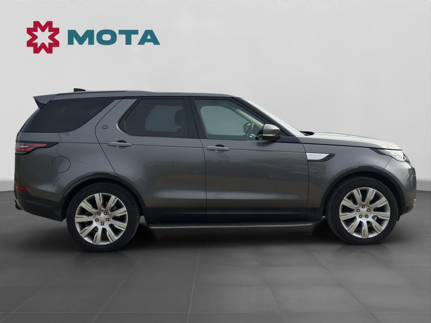 Land Rover Discovery 3.0 TD V6 HSE Luxury SUV 5dr Diesel Auto 4WD Euro 6 (s/s) (258 ps)