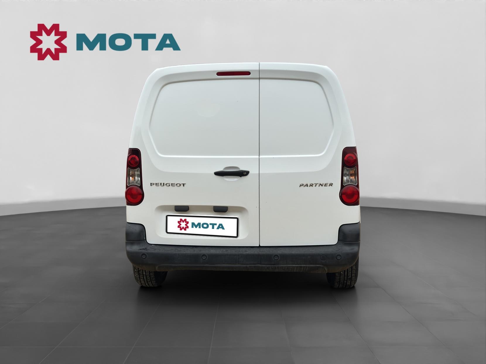 Peugeot Partner 1.6 BlueHDi 651 Professional Panel Van 5dr Diesel Manual L1 (112 g/km, 73.97 bhp)