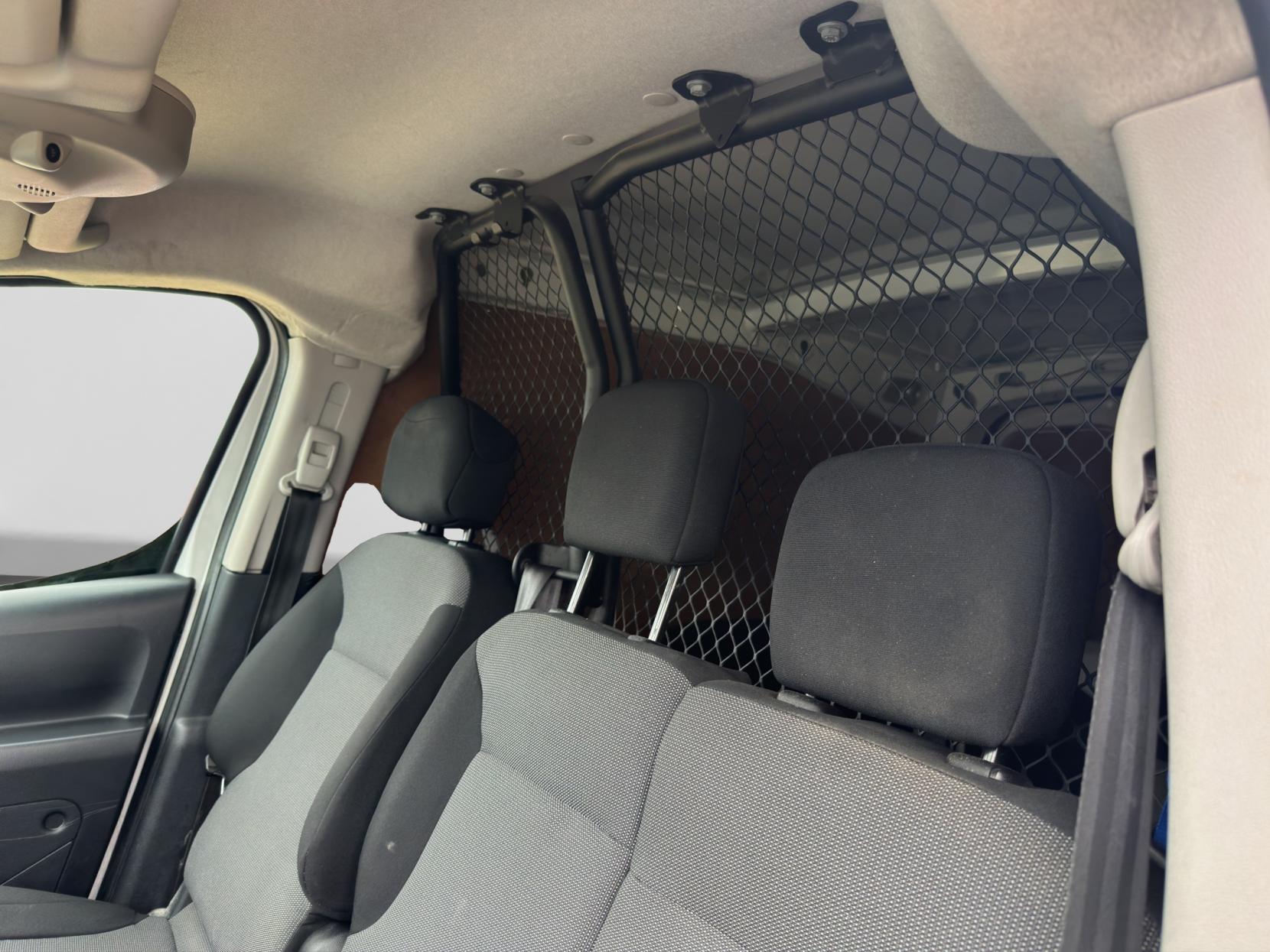 Peugeot Partner 1.6 BlueHDi 651 Professional Panel Van 5dr Diesel Manual L1 (112 g/km, 73.97 bhp)