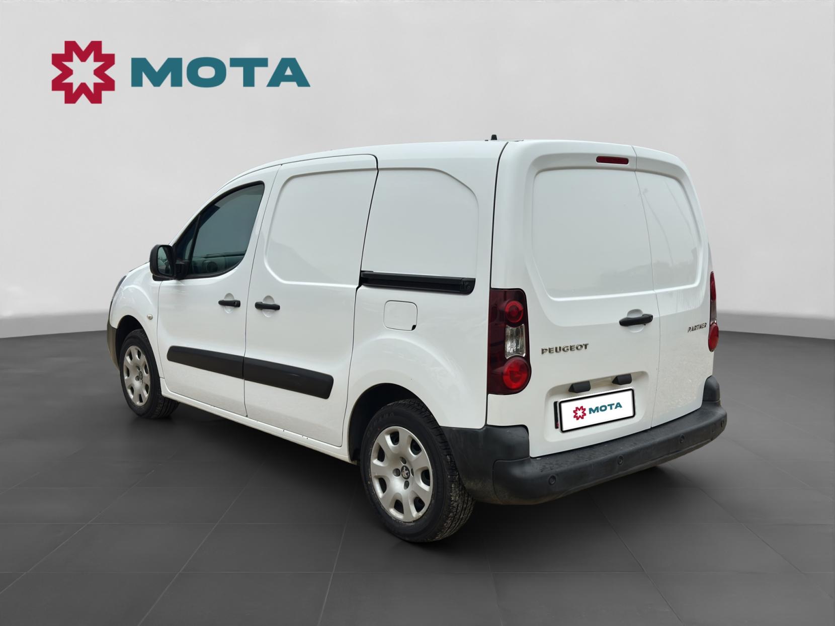 Peugeot Partner 1.6 BlueHDi 651 Professional Panel Van 5dr Diesel Manual L1 (112 g/km, 73.97 bhp)