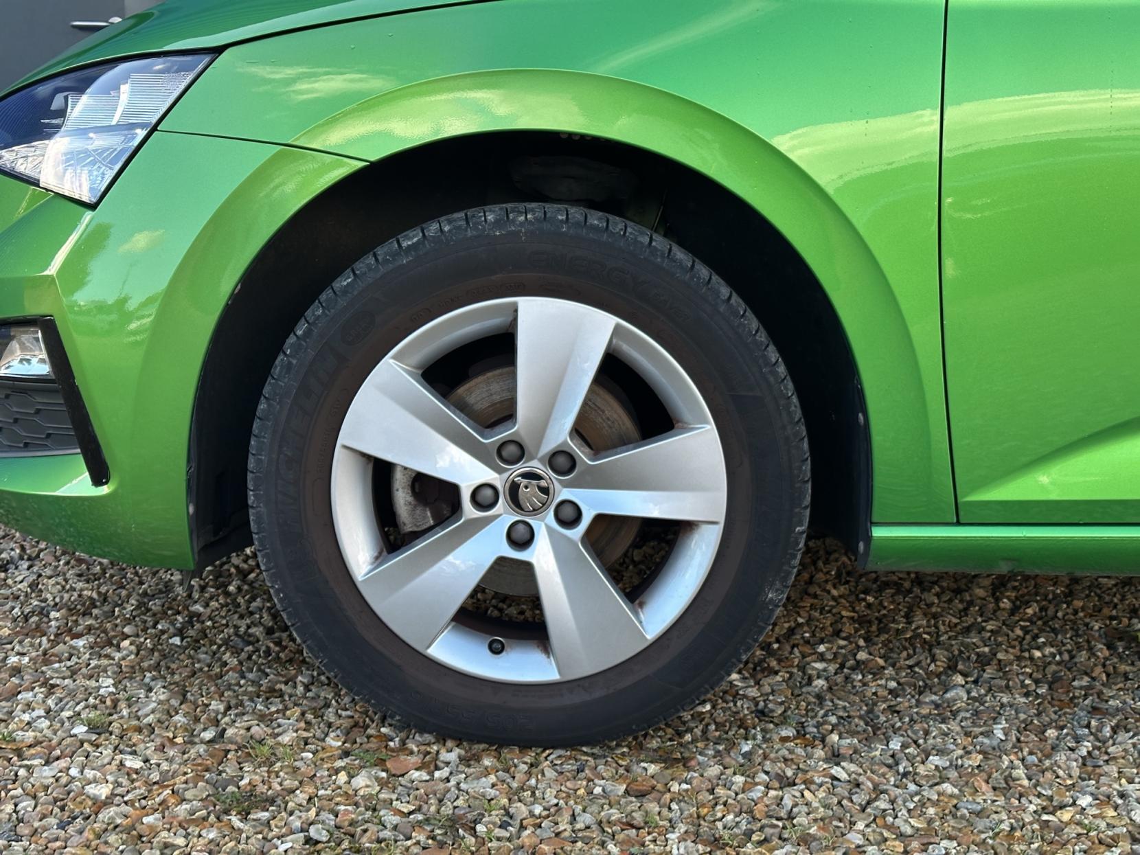 Skoda Scala 1.0 TSI SE Hatchback 5dr Petrol Manual Euro 6 (s/s) (115 ps)
